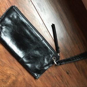 hobo bags // vida wristlet